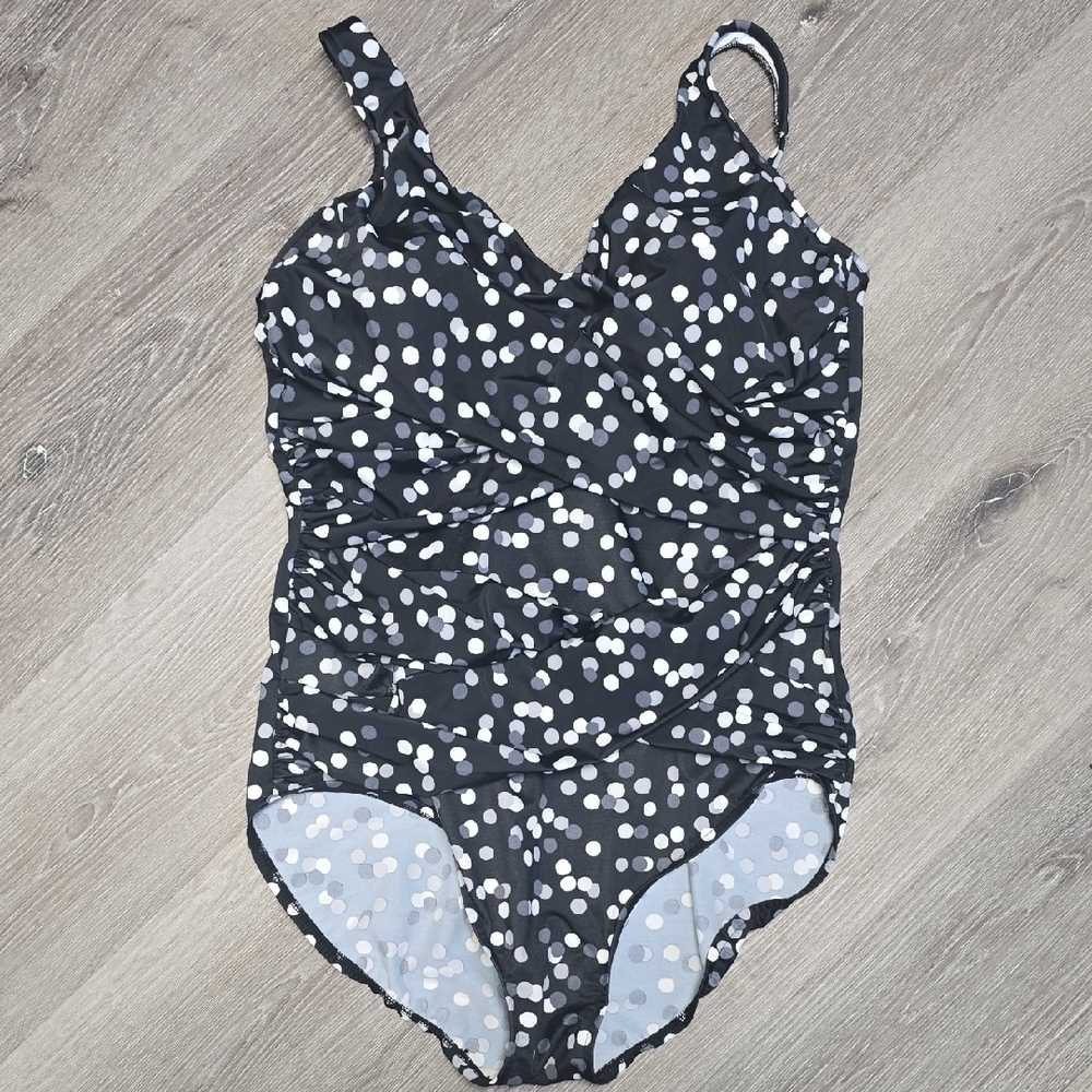 Black and White Polka Dot Swimsuit